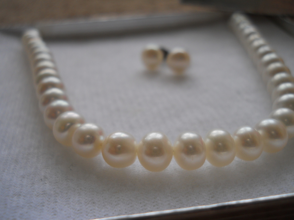 Pearl necklace and earrings