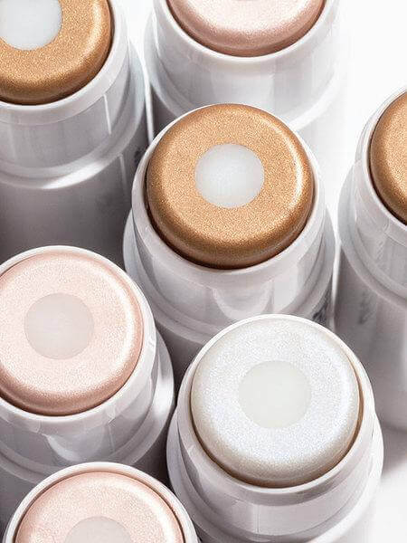 Haloscope: to get that superstar shine without looking like you are wearing a ton of makeup, not glittery. hypoallergenic, dermatologist-tested, paraben free, fragrance free, cruelty free